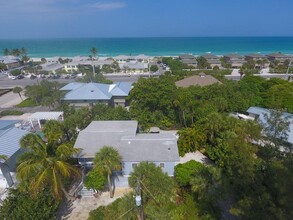 212 Pilot St in Boca Grande, FL - Foto de edificio - Building Photo