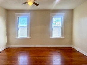 47 Fairfield St, Unit 301 in New Haven, CT - Building Photo - Building Photo