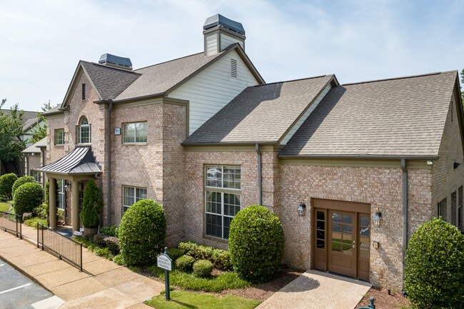 Centennial Gardens in Memphis, TN - Building Photo - Building Photo