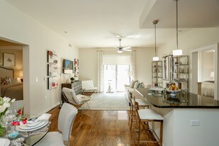 500 Crawford Apartments