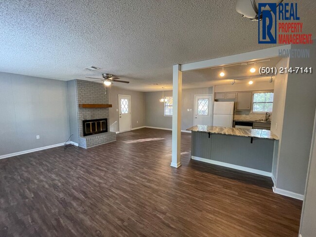 2712 Carywood Dr in Bryant, AR - Building Photo - Building Photo