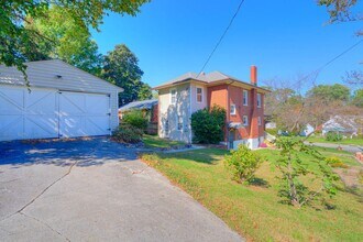 2502 Alberta Ave SW in Roanoke, VA - Building Photo - Building Photo