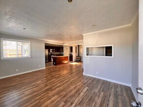 1577 Hayes St in North Bend, OR - Building Photo - Building Photo