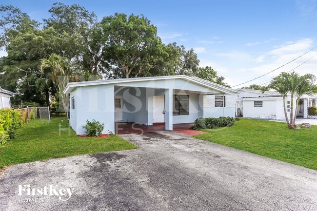 3751 NW 9th Ct, Unit 615 in Fort Lauderdale, FL - Building Photo - Building Photo