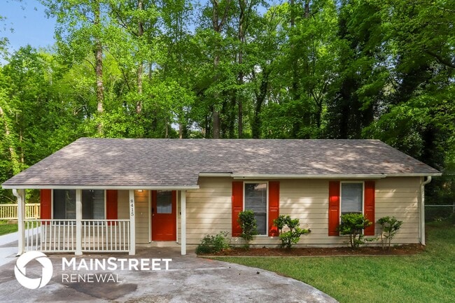 property at 8415 N Pond Ct