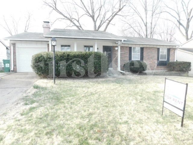 2030 E Humes Ln in Florissant, MO - Building Photo