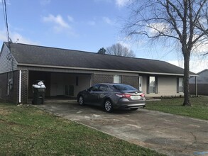 107 Brenna Ln in Hazel Green, AL - Building Photo - Building Photo