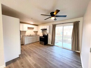 11316 Donnelly Ave in Kansas City, MO - Building Photo - Building Photo