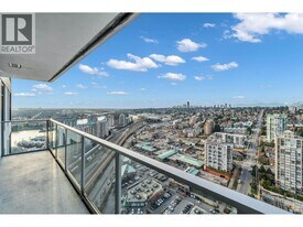 900 Carnarvon St in New Westminster, BC - Building Photo