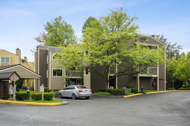property at 7338 W Lake Sammamish Pky NE