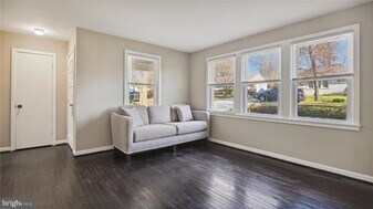 1123 Parrish Dr in Rockville, MD - Building Photo