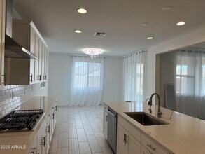 40562 W Michaels Dr in Maricopa, AZ - Building Photo - Building Photo