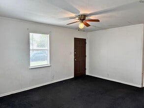 3006 Colquit Rd in Wichita Falls, TX - Building Photo - Building Photo
