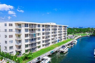 1750 NE 115th St in Miami, FL - Building Photo