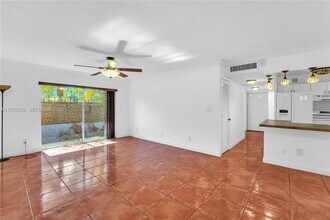 13720 SW 90th Ave in Miami, FL - Building Photo - Building Photo