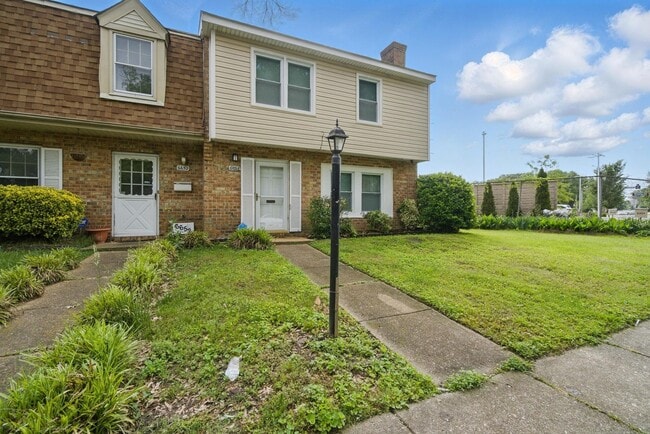 6654 Stoney Point S in Norfolk, VA - Building Photo - Building Photo