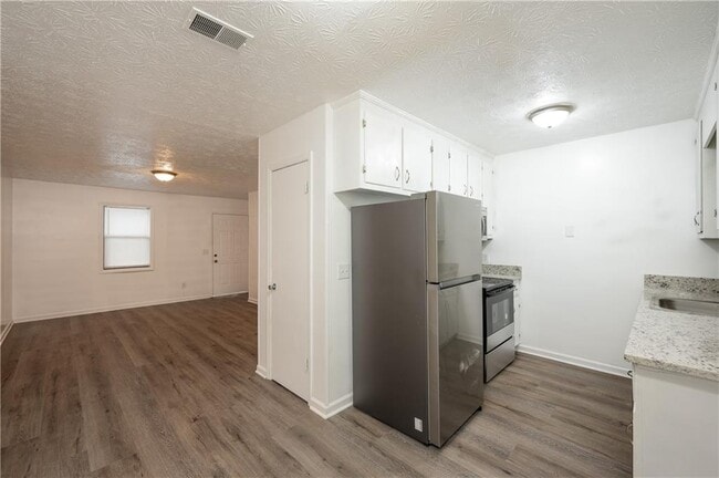 property at 1012 Davis St