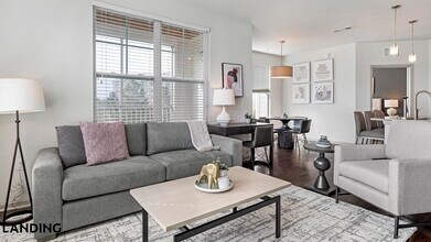 9166 Meadows Ln in Memphis, TN - Foto de edificio - Building Photo