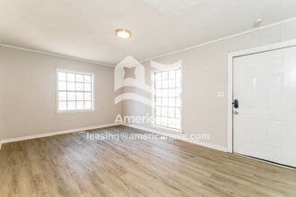 219 Stonewall St in Jackson, MS - Building Photo - Building Photo