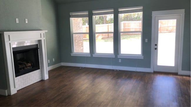 750 Hawthorn Way in Centerton, AR - Building Photo - Building Photo