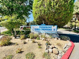 2875 Idlewild Dr in Reno, NV - Building Photo