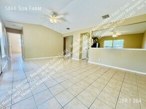 5846 Sun Farm in San Antonio, TX - Building Photo - Building Photo