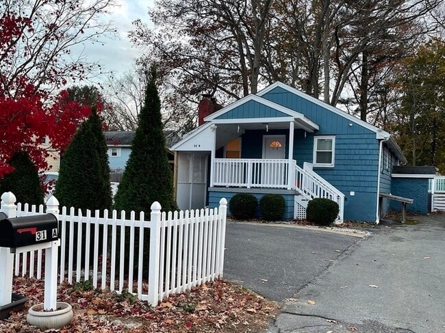 property at 31 Border Rd