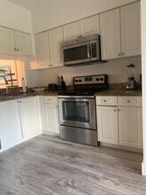 20 Key W Ct in Weston, FL - Building Photo - Building Photo