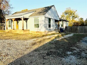 632 Peggs St in Desoto, TX - Building Photo - Building Photo