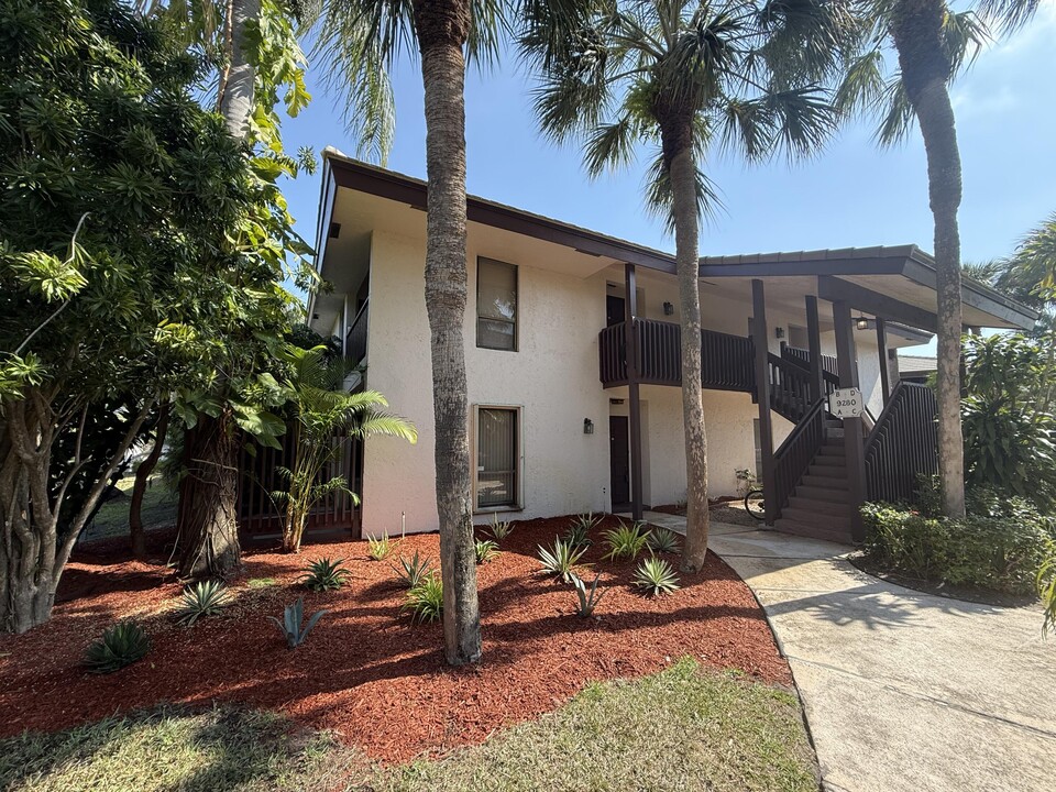 9280 Sable Ridge Cir in Boca Raton, FL - Building Photo