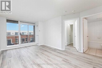 1000-1000 King St W in Toronto, ON - Building Photo - Building Photo