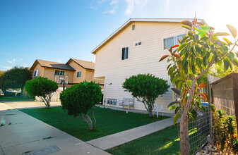 240 S 9th St in Grover Beach, CA - Building Photo - Building Photo