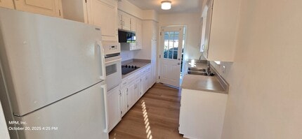 808 Vine St in Paso Robles, CA - Building Photo - Building Photo