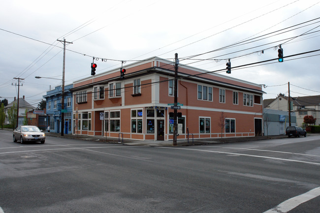 110-118 N Killingsworth St in Portland, OR - Building Photo - Building Photo