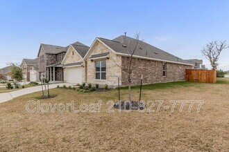 200 Swinging H Ln in Georgetown, TX - Building Photo - Building Photo