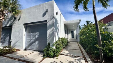 5734 Buchanan St in Hollywood, FL - Foto de edificio - Building Photo