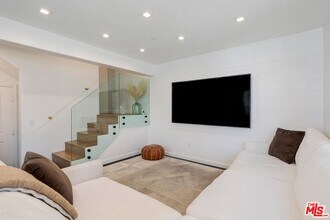 1521 S Hayworth Ave in Los Angeles, CA - Building Photo - Building Photo