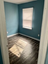 10 Fisher Pl in Durham, NC - Building Photo - Building Photo