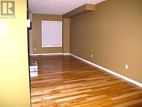 1160 Westview Terrace in Oakville, ON - Building Photo - Building Photo