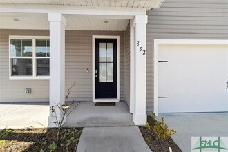 352 Wedge Cir in Richmond Hill, GA - Building Photo - Building Photo