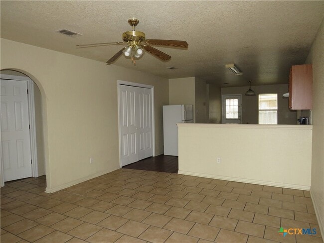 1602 Dugger Cir in Killeen, TX - Building Photo - Building Photo