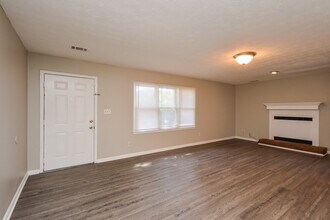 2130 Country Walk Way SE in Conyers, GA - Building Photo - Building Photo