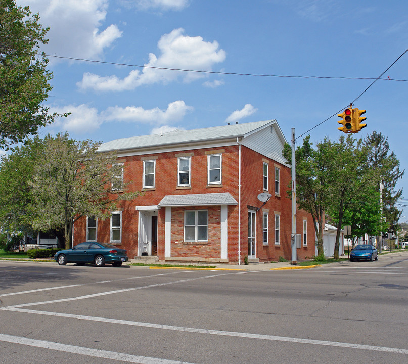 4 N Chillicothe St in South Charleston, OH - Building Photo