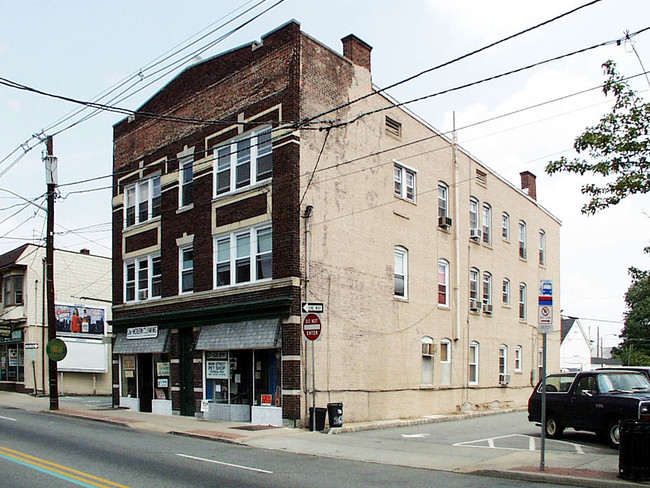 269 Main St in West Orange, NJ - Building Photo - Building Photo