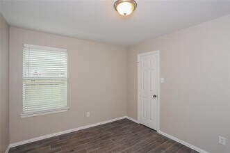 2050 Turtle Cove Dr in Mansfield, TX - Building Photo - Building Photo