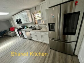 4157 Autrey Ave E in Jacksonville, FL - Building Photo - Building Photo