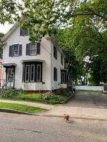 117 Ashmont St in Portland, ME - Building Photo