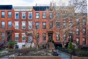 16 4th Pl in Brooklyn, NY - Building Photo