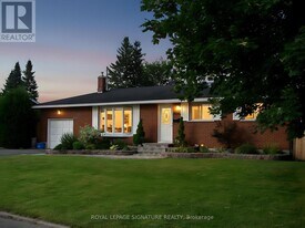 38 Sherry Ln in Ottawa, ON - Building Photo