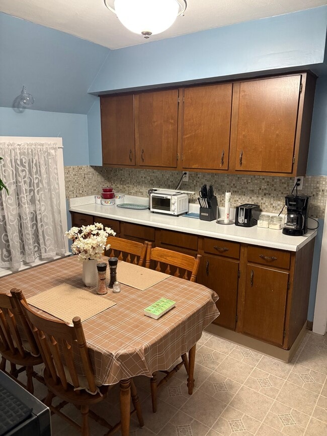 6927 Gowanda State Rd, Unit Upper